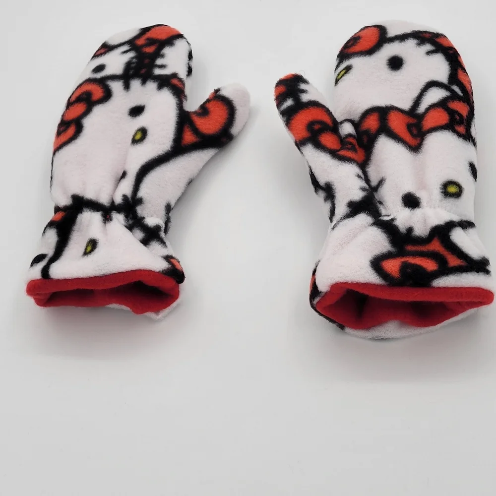 Handmade Fabulous Fleece Kids Winter Set Kitty Print Accessories . The hat is fo